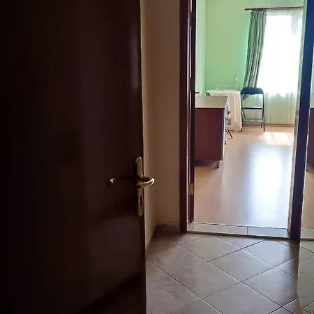 Golden Sands Apartment