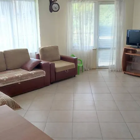 Lägenhet Golden Sands Apartment